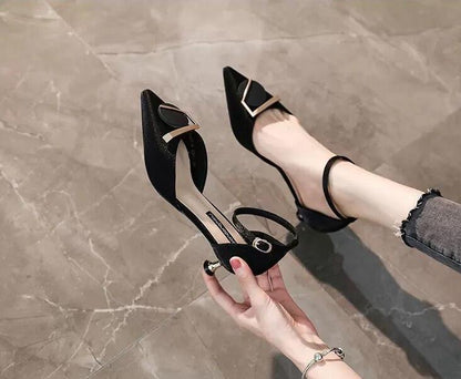 Pointed Toe Low-heel Sandals With A Buckle